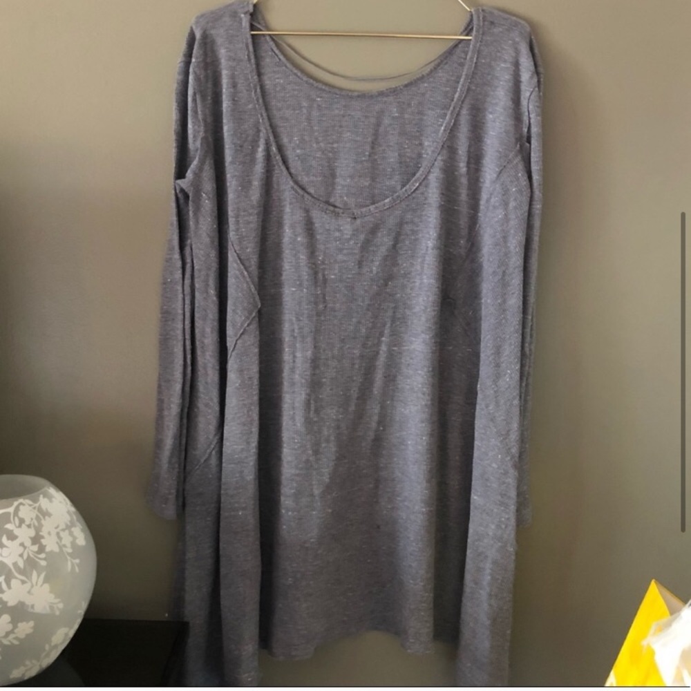 Free People long sleeve - Picture 3 of 3